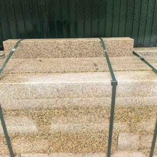 威海 黄金麻花岗岩石材机切面栏杆料半成品