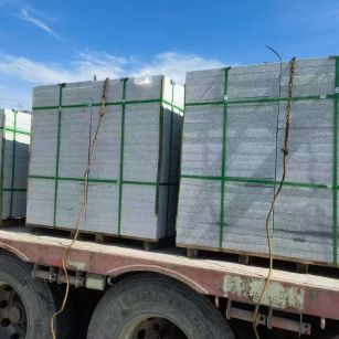 威海 芝麻白花岗岩地铺石装车日常