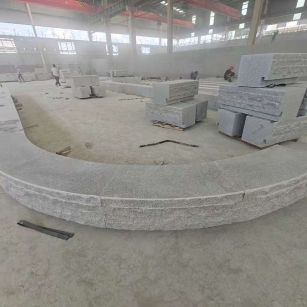 威海 芝麻白异形坐凳，自然面光面弧形加工