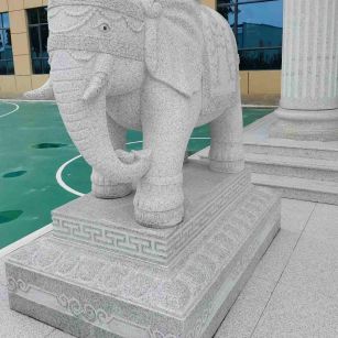 威海 白麻花岗岩动物异形石雕-大象