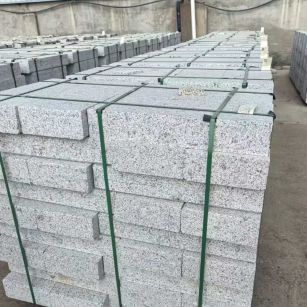 威海 白麻花岗岩路沿石，弧形路沿石，道牙石，马路牙子，界石，路缘石，平沿石，直岩石，平缘石等