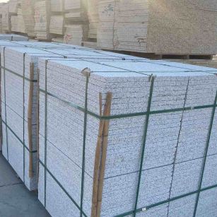 威海 白麻花岗岩荔枝面地铺石