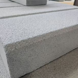 威海 芝麻灰荔枝面路沿石