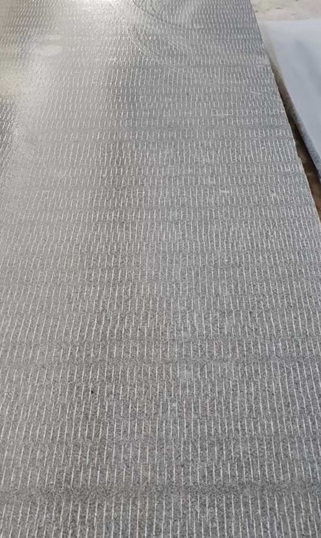 威海 芝麻灰花岗岩斧剁面，刀斩面