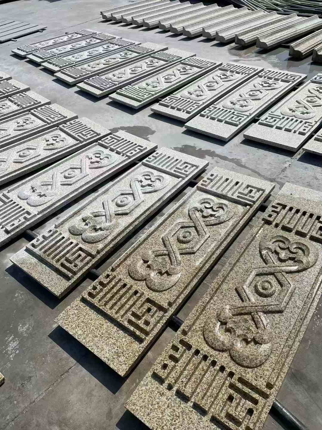 威海 黄金麻花岗岩外墙雕刻板