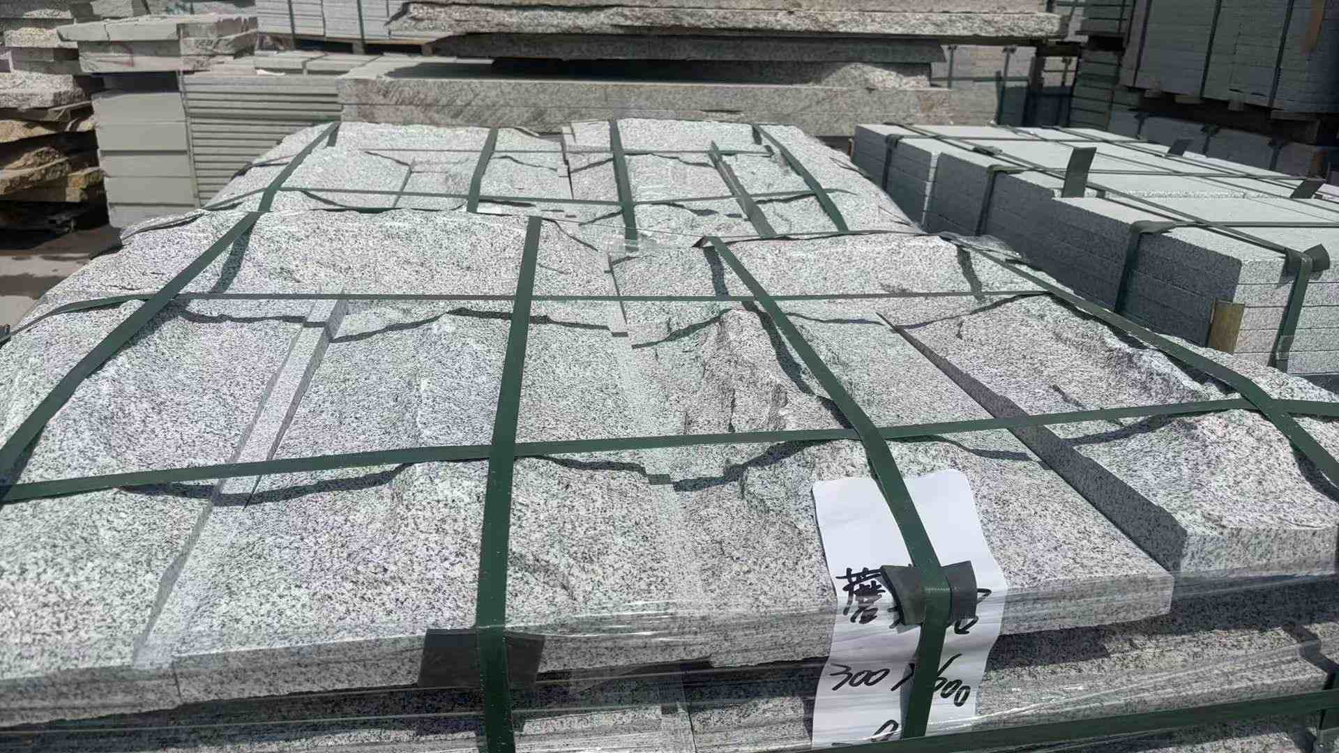 威海 芝麻白蘑菇石成品