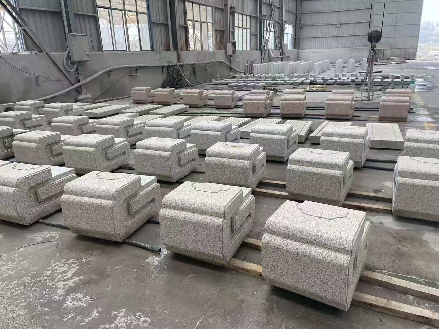 威海 白麻花岗岩异形加工-石凳，坐凳