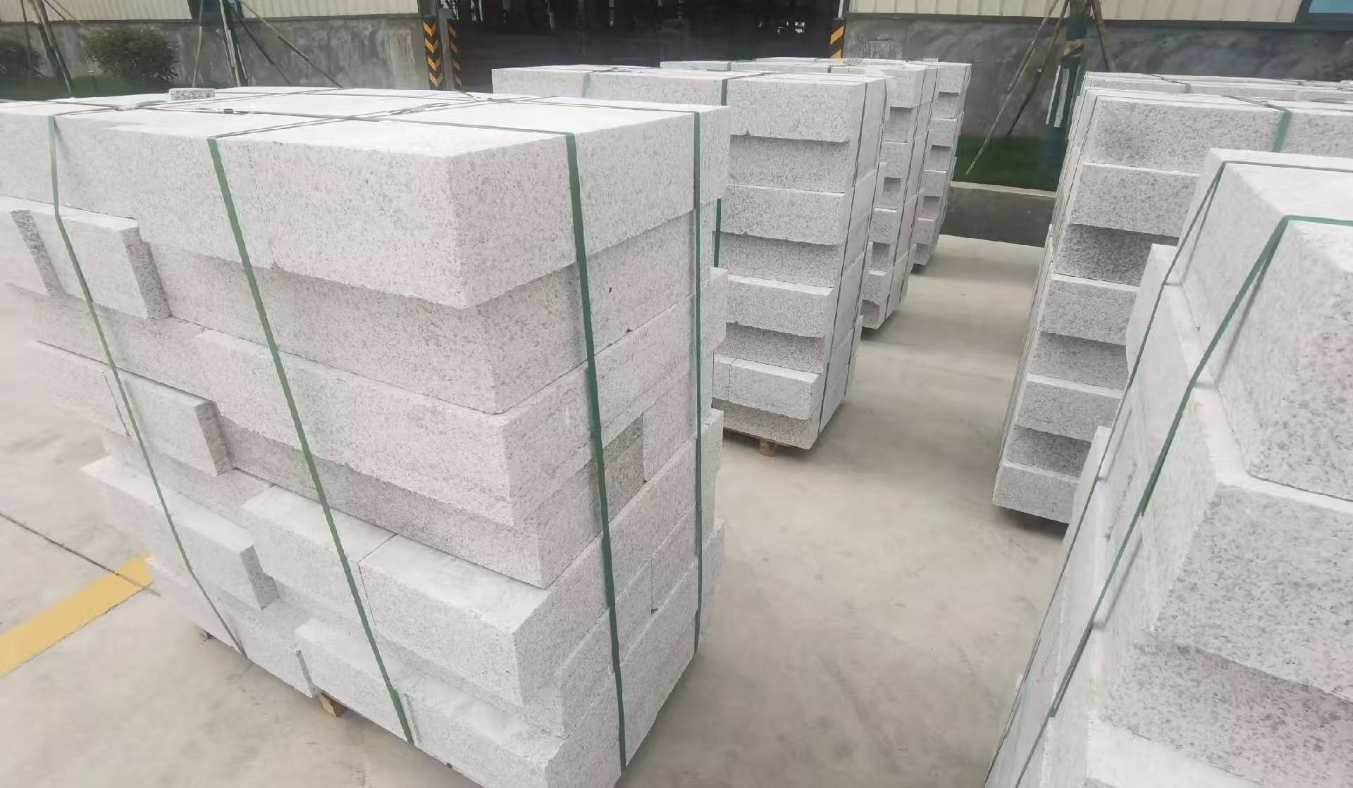 威海 白麻花岗岩路沿石，立缘石，平缘石，路牙石，道牙石，马路牙子等